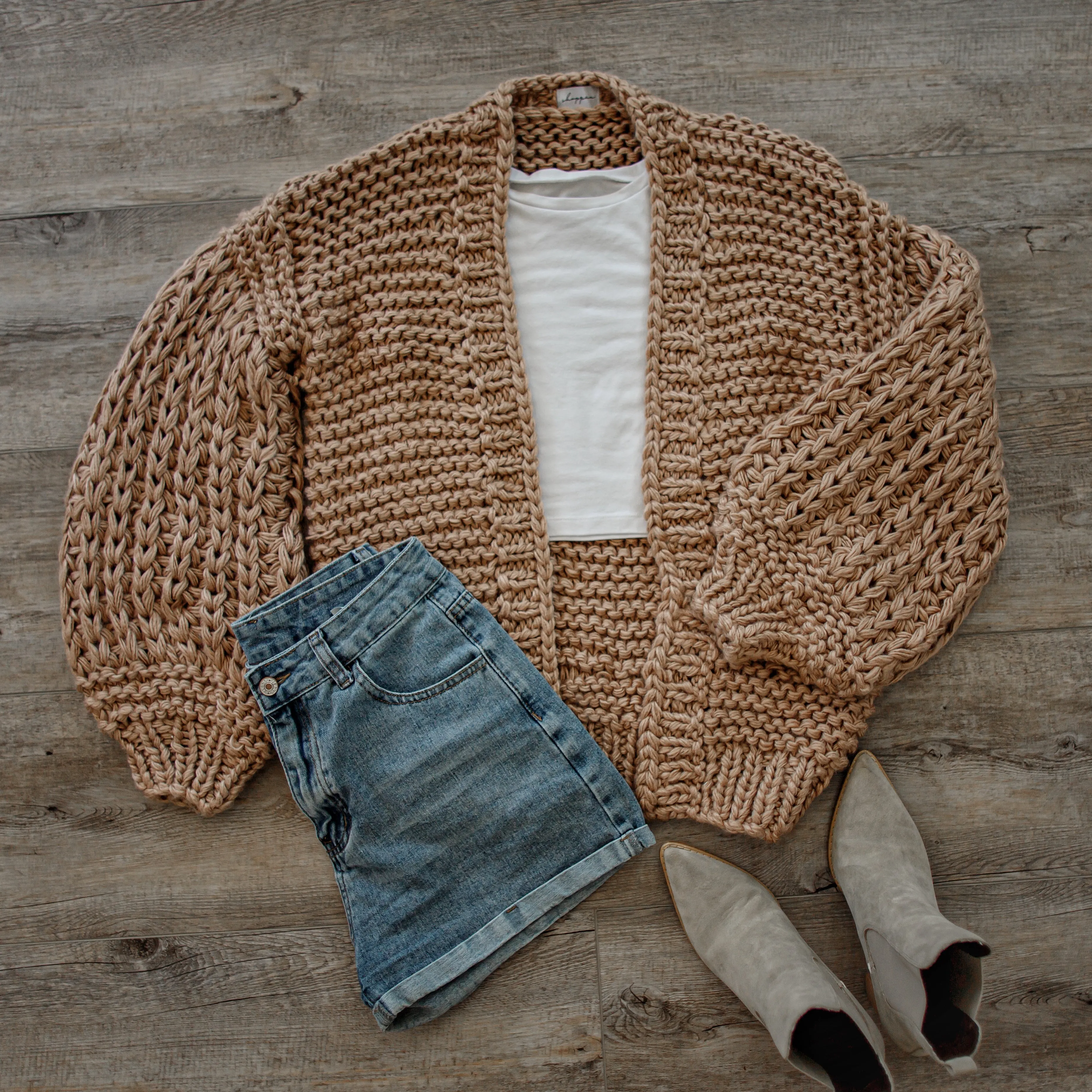 Chunky Knit Bell Sleeved Cardigan