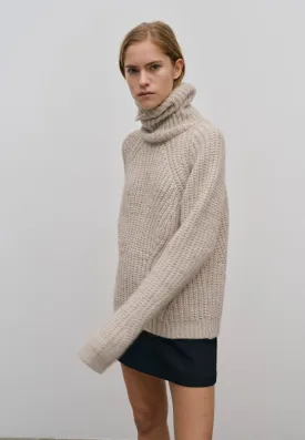 Henny Knit TurtleNeck