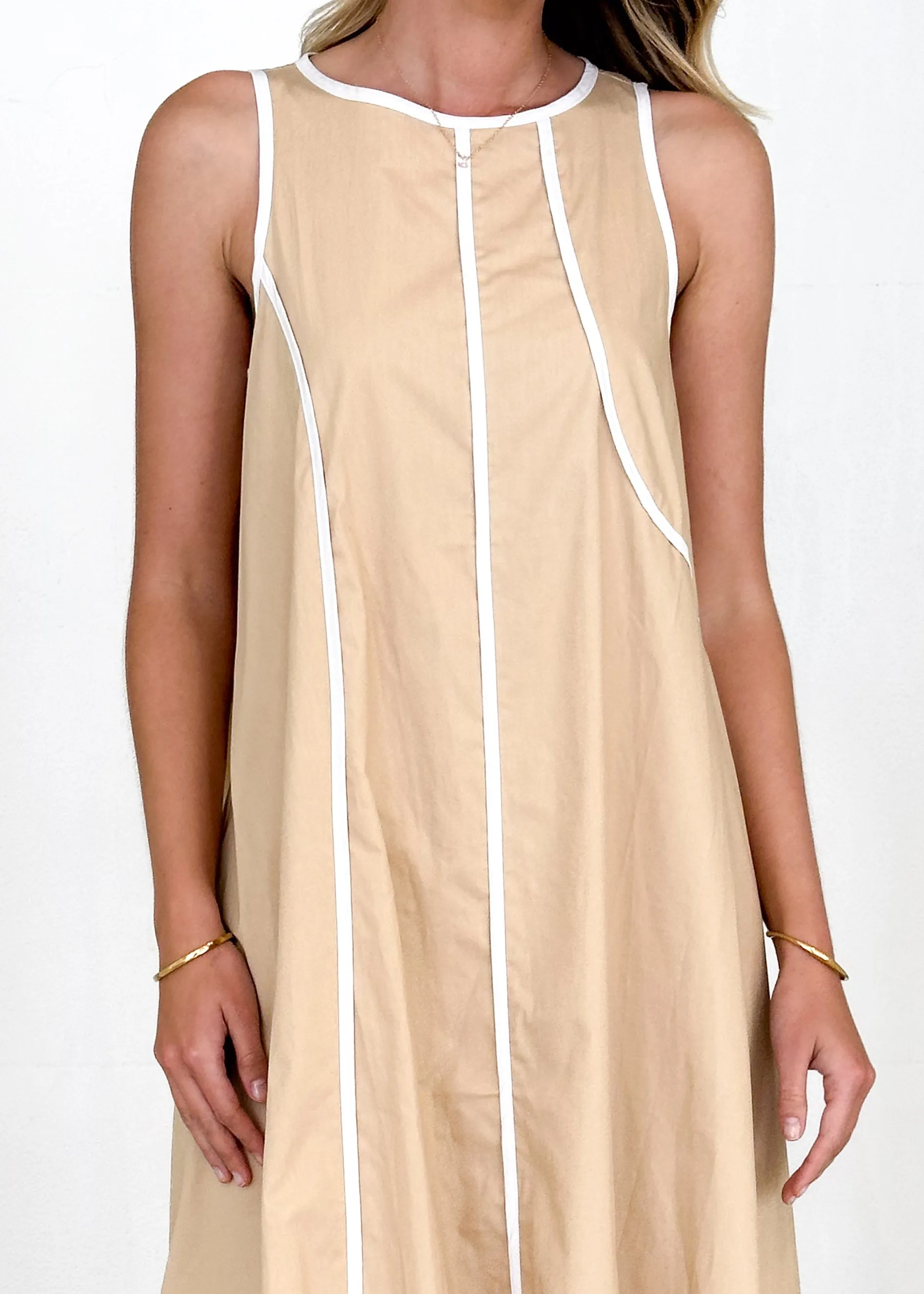 Pantigo Maxi Dress - Beige
