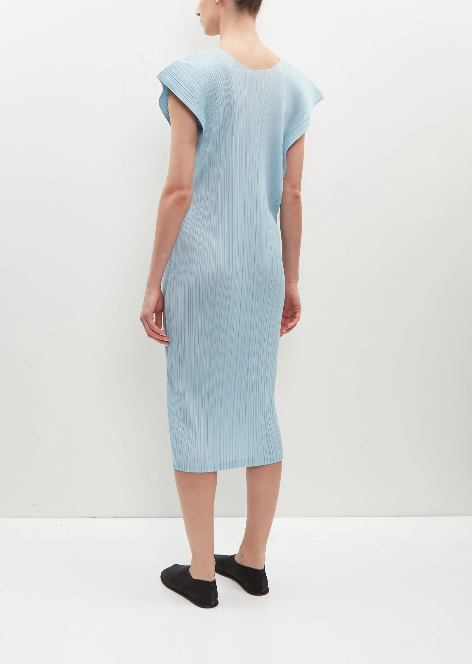Pleats V-Neck Dress