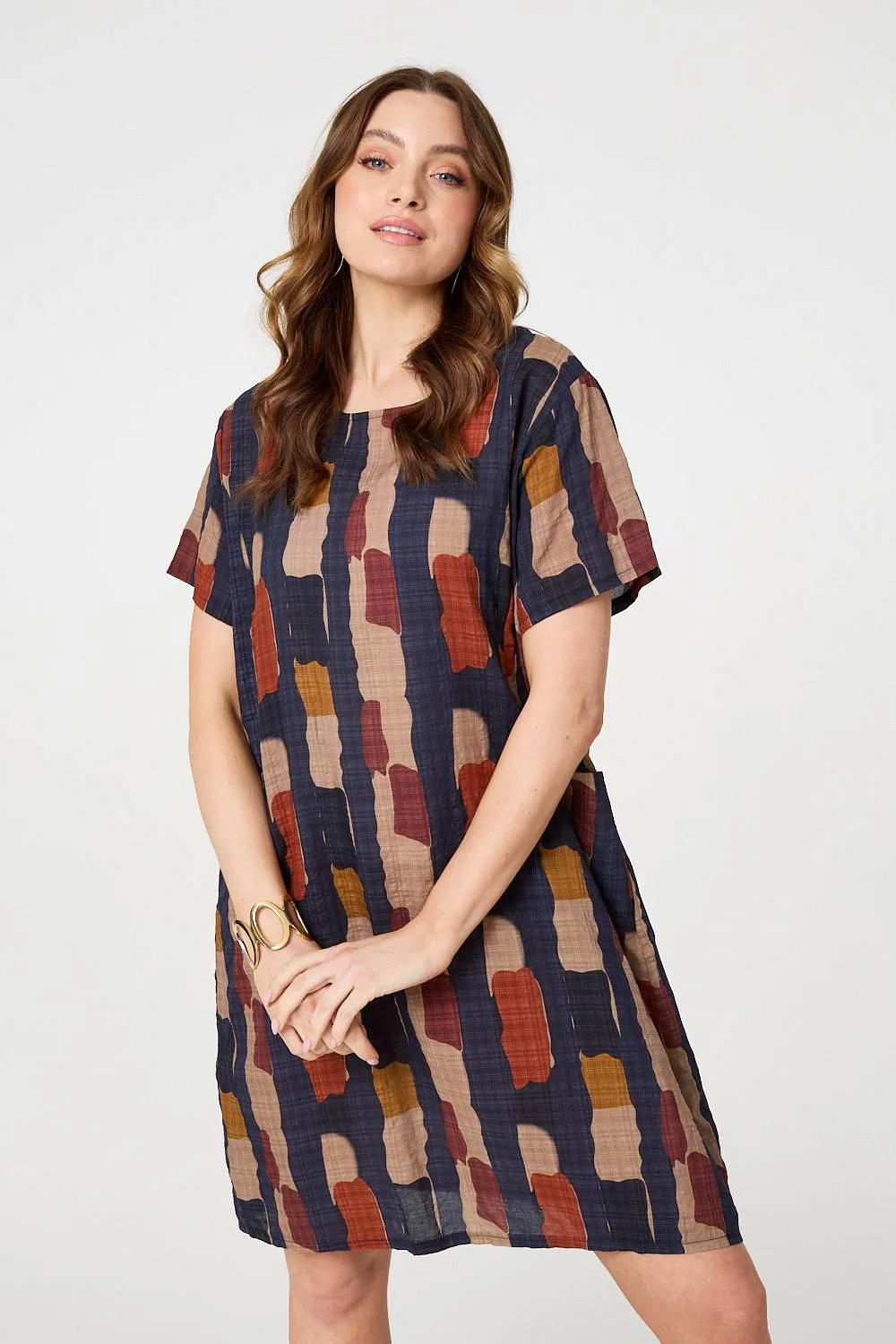 Printed Short Sleeve Knee Length Dress