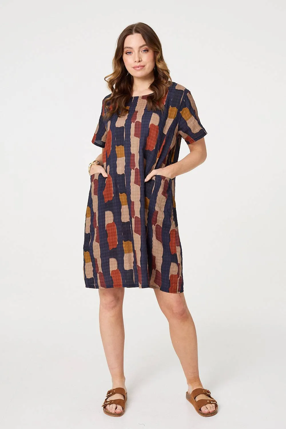 Printed Short Sleeve Knee Length Dress